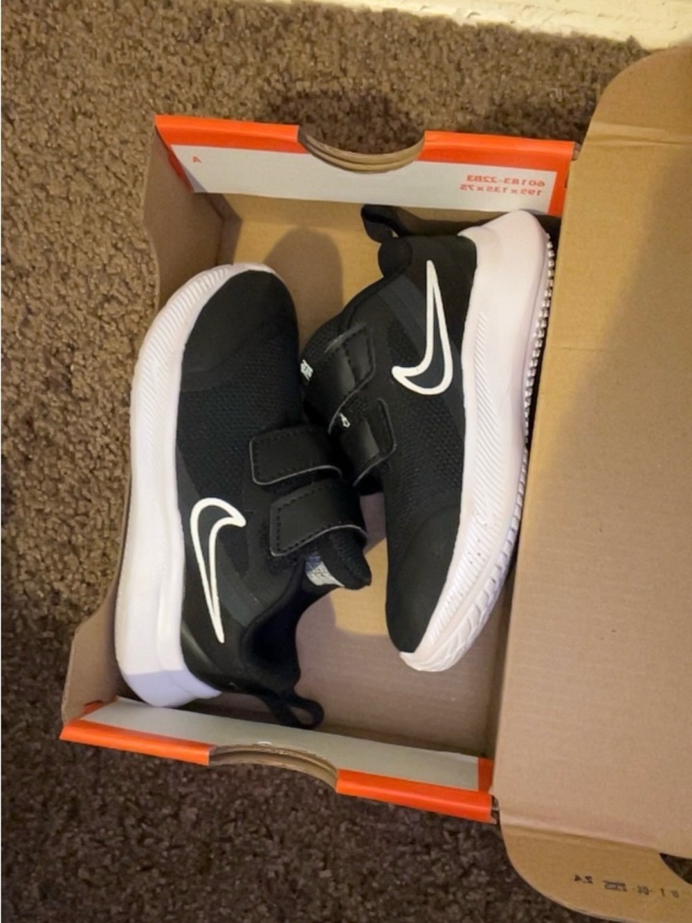 Nike Kids Black & White Hook-and-Loop Athletic Sneakers